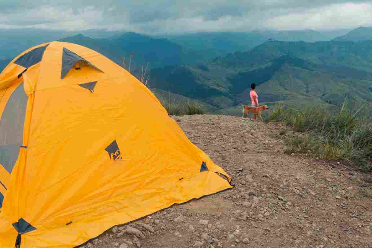 Туристическая палатка, кемпинговая ткань или брезент? Какое убежище выбрать для похода